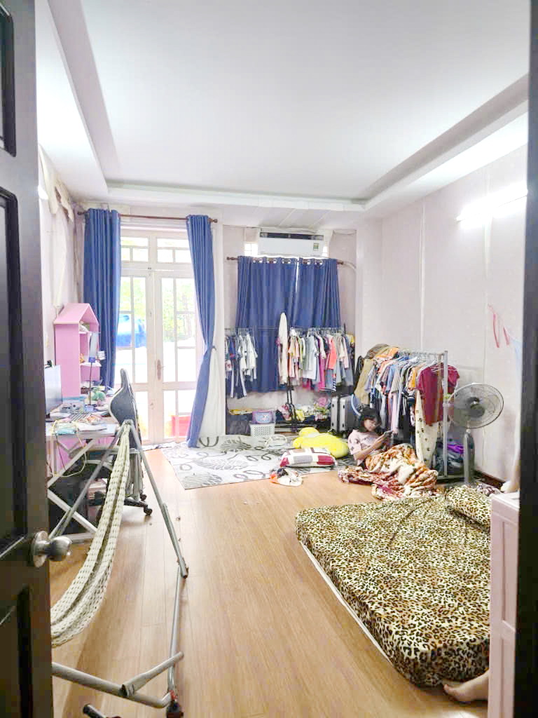 Bán nhà 2 lầu (4x15m) hẻm 3m đường Tám Danh P.Chánh Hưng Quận 8